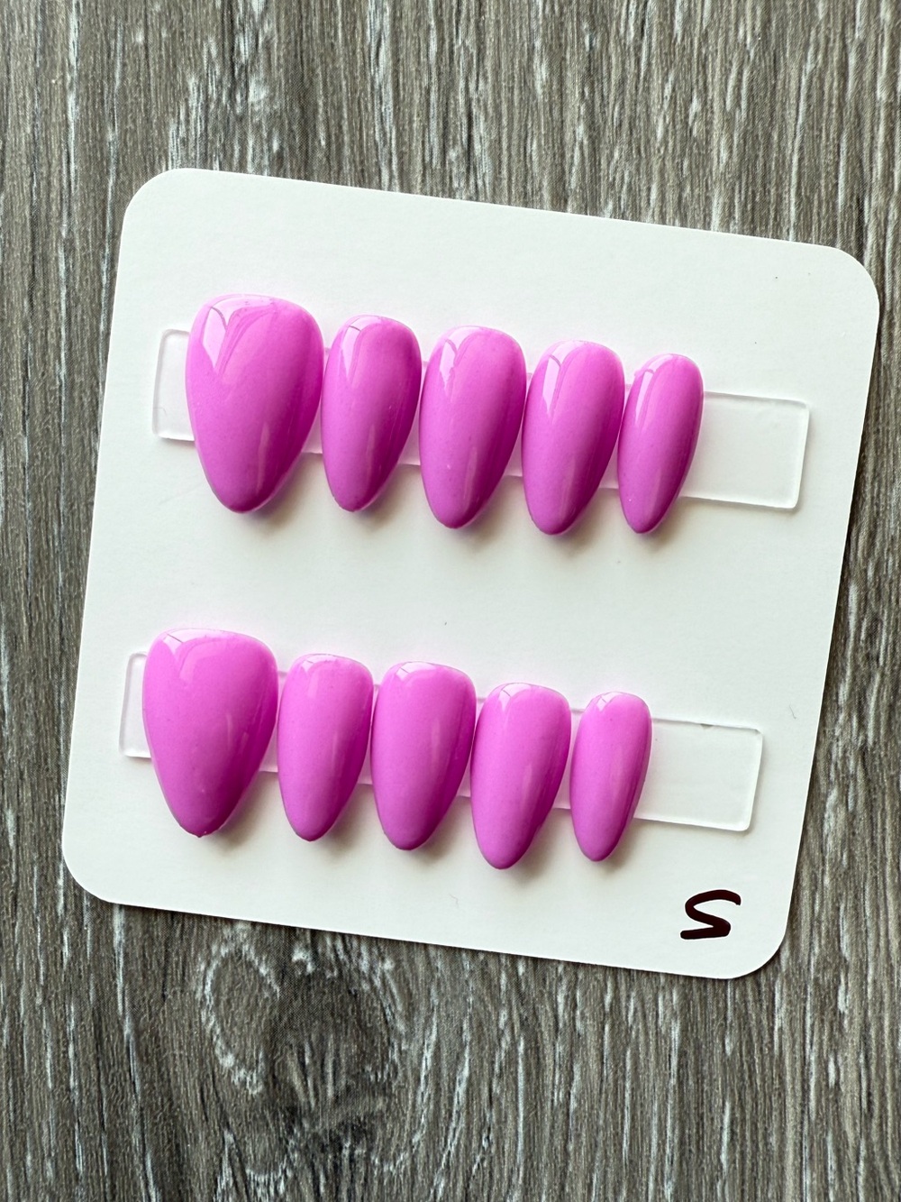 Glossy Purple Press-On Nails — Short Almond Set